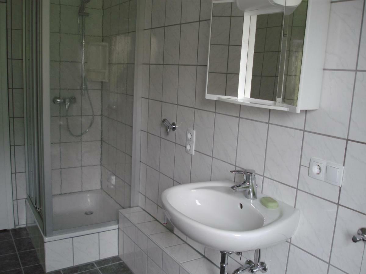 Ferienwohnung Reinold Мешеде Екстериор снимка